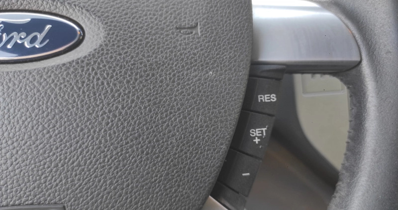 Ford Kuga cena 33900 przebieg: 223000, rok produkcji 2011 z Ryki małe 781